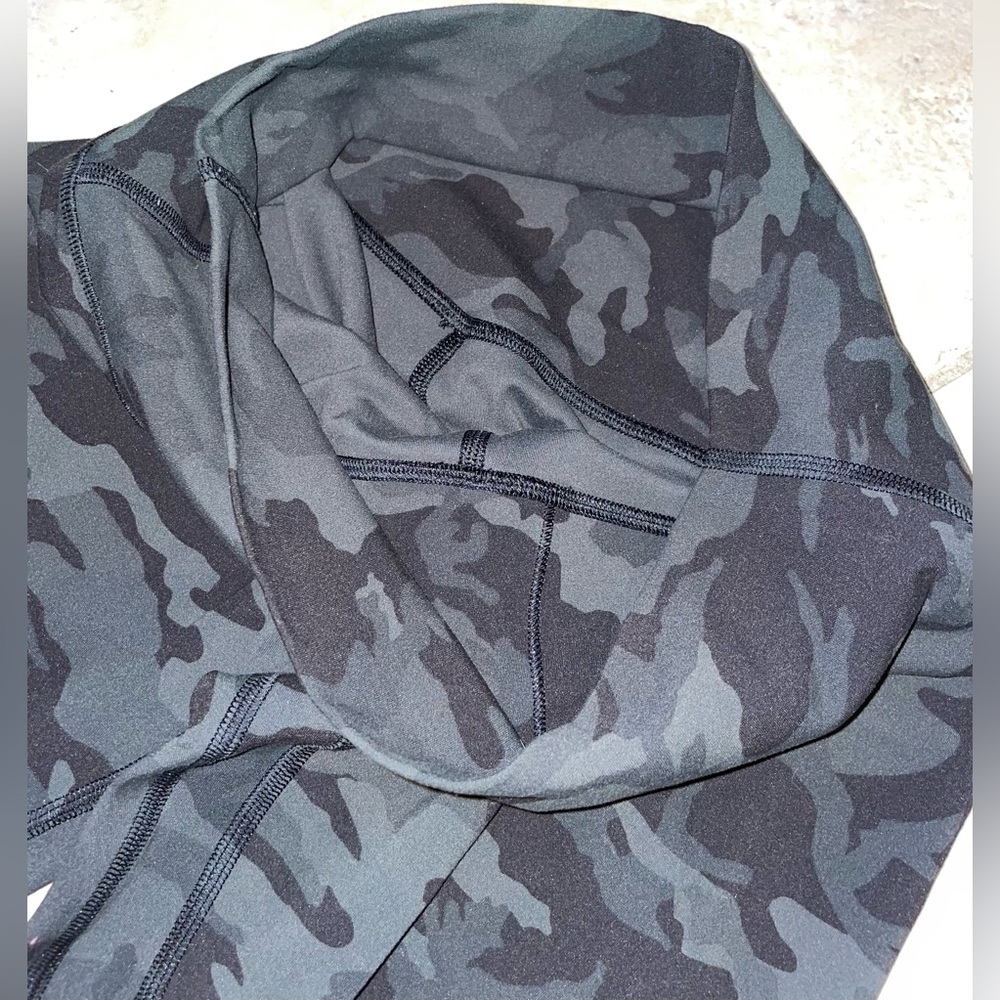 Lululemon Vuori Alo Yoga Women’s Align Crop 21” Leggings Pants Camo Green 6 - Picture 12 of 12